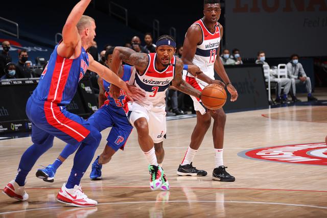 定下了基调 定下了基调