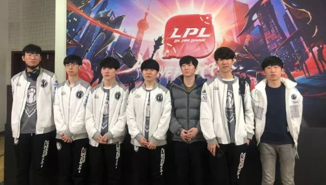 中的位置 中的位置