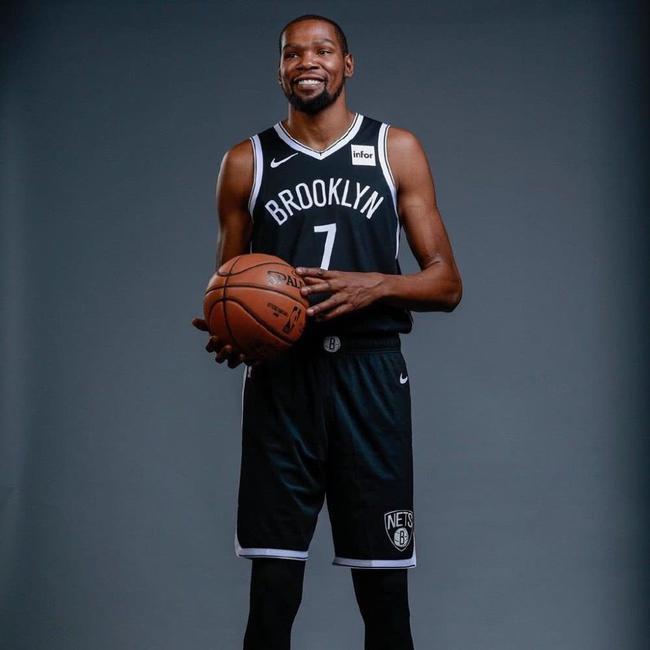 的轮换球员 的轮换球员