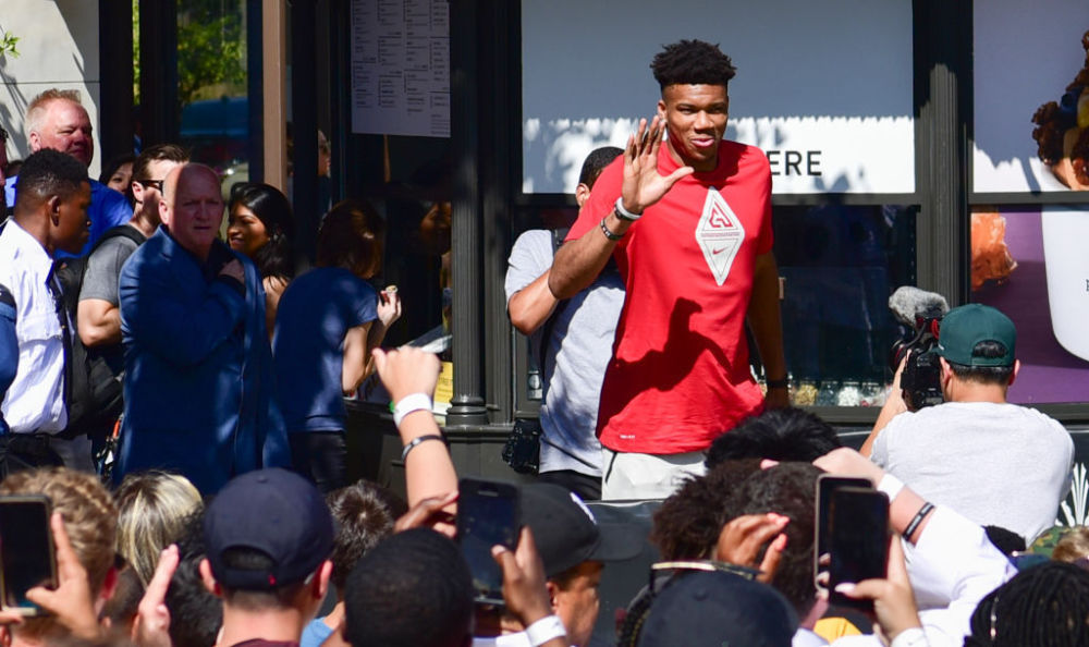 脚步外露 脚步外露